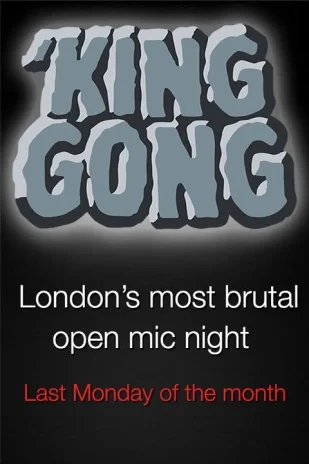 King Gong på The Comedy Store i London